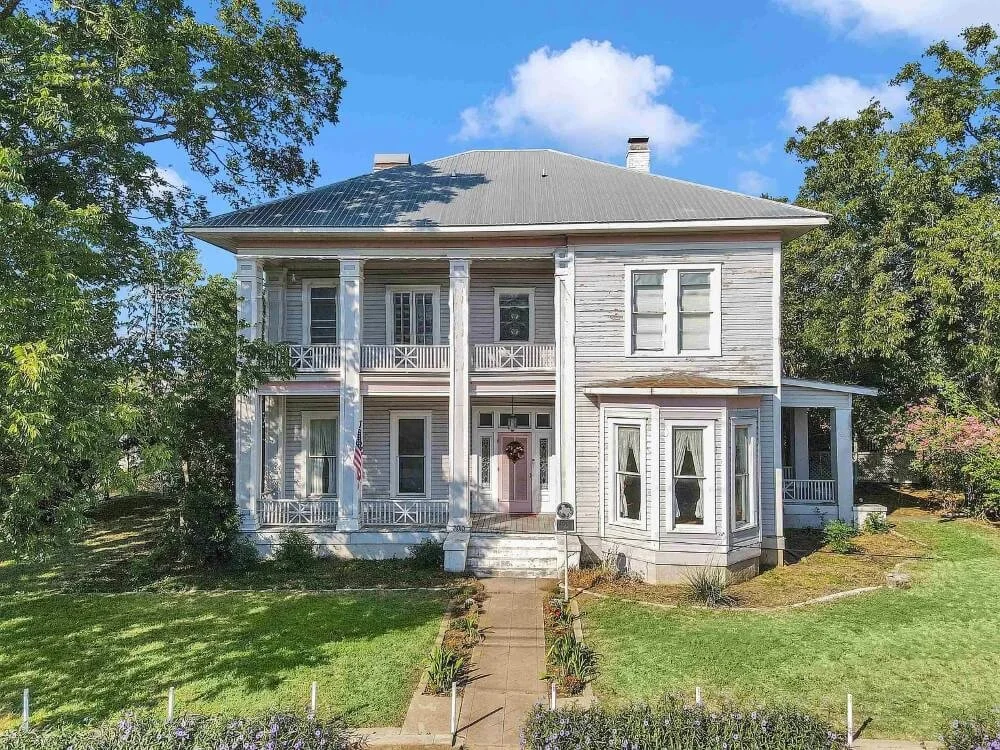 Old Cook Home, 1873 Victorian style in Burnet, Texas - $440k | Old